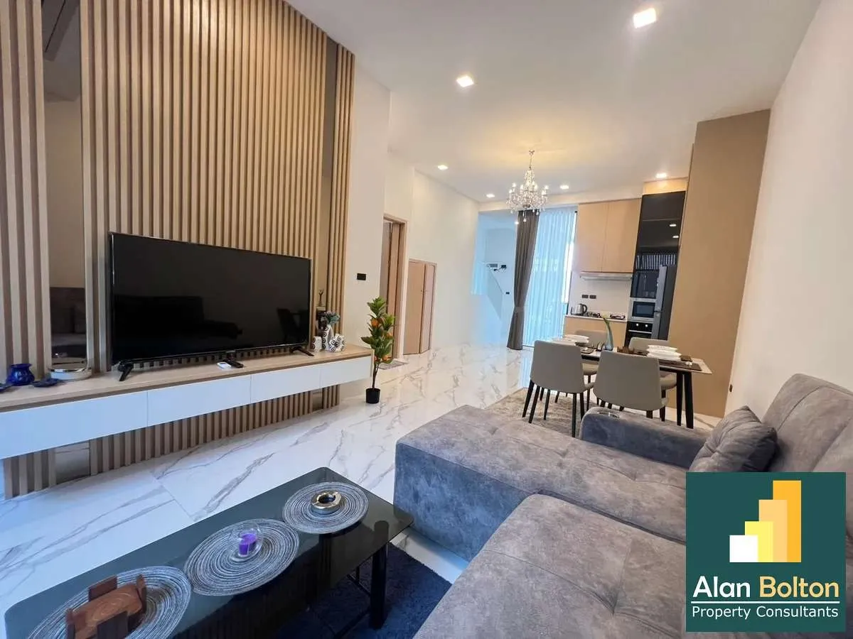 4 Bedrooms 3 Bathrooms in East Pattaya photo 19