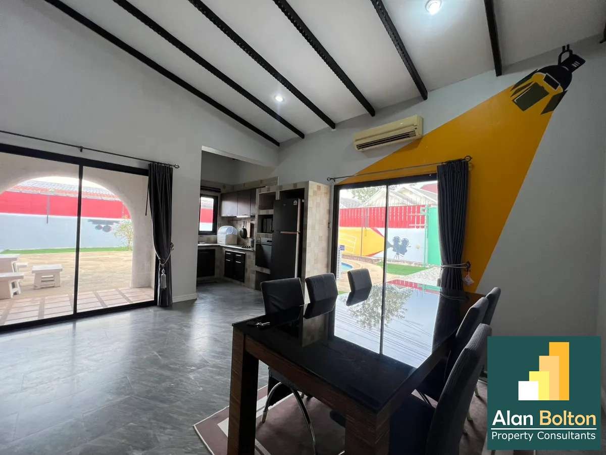 Pool villa 3 Bedrooms 3 Bathrooms in East pattaya photo 14