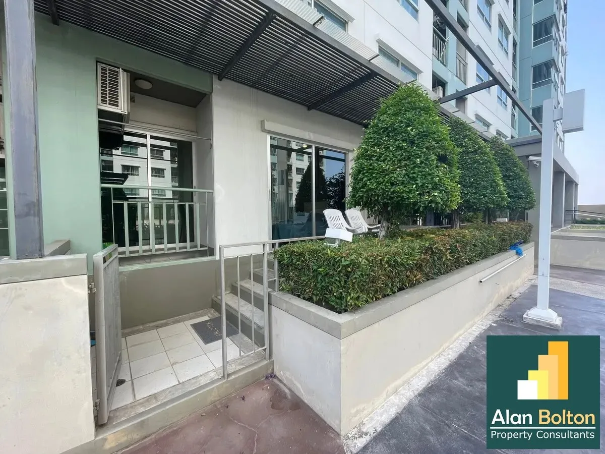 Balcony with pool access 1 Bedroom 1 Bathroom in Jomtien photo 18