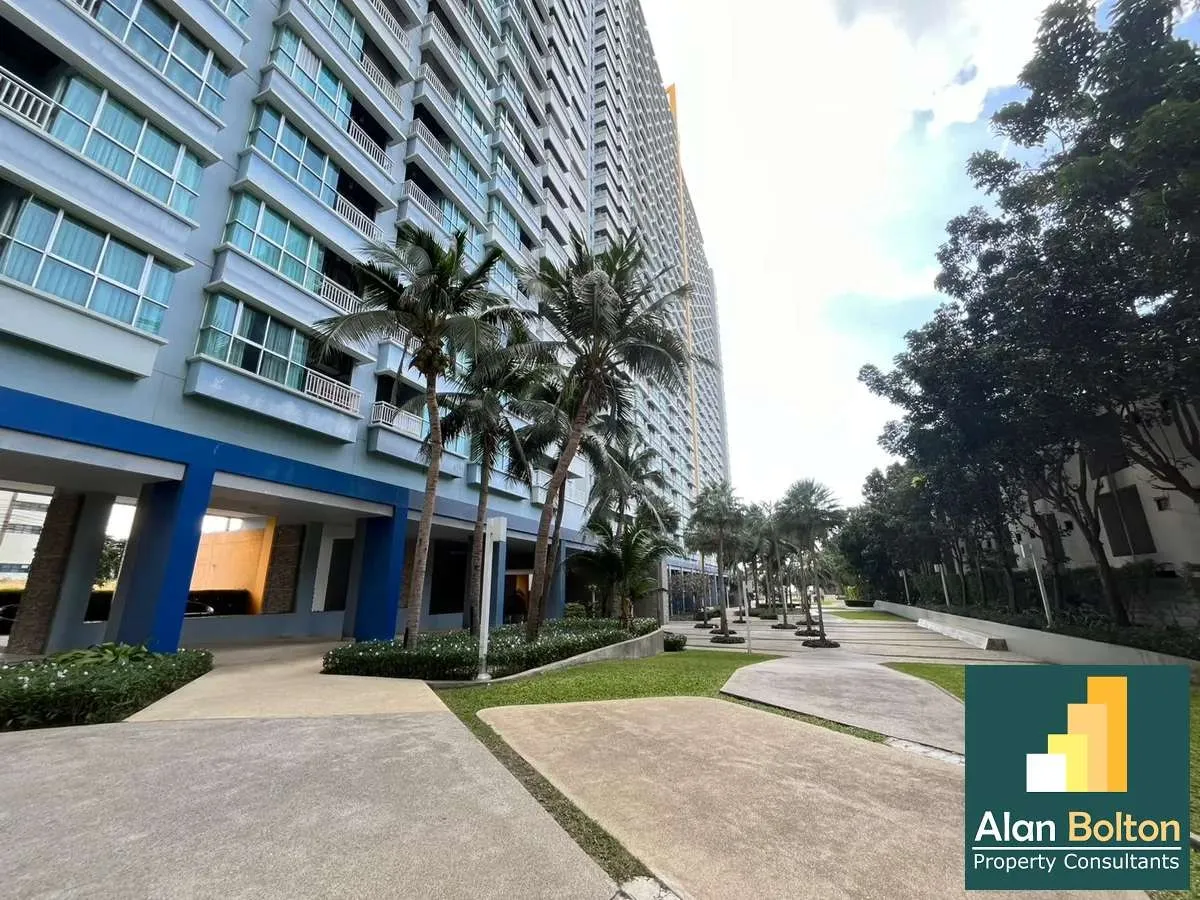 Balcony with pool access 1 Bedroom 1 Bathroom in Jomtien photo 3