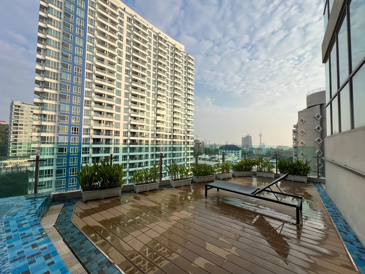 Balcony with pool access 1 Bedroom 1 Bathroom in Jomtien photo 22