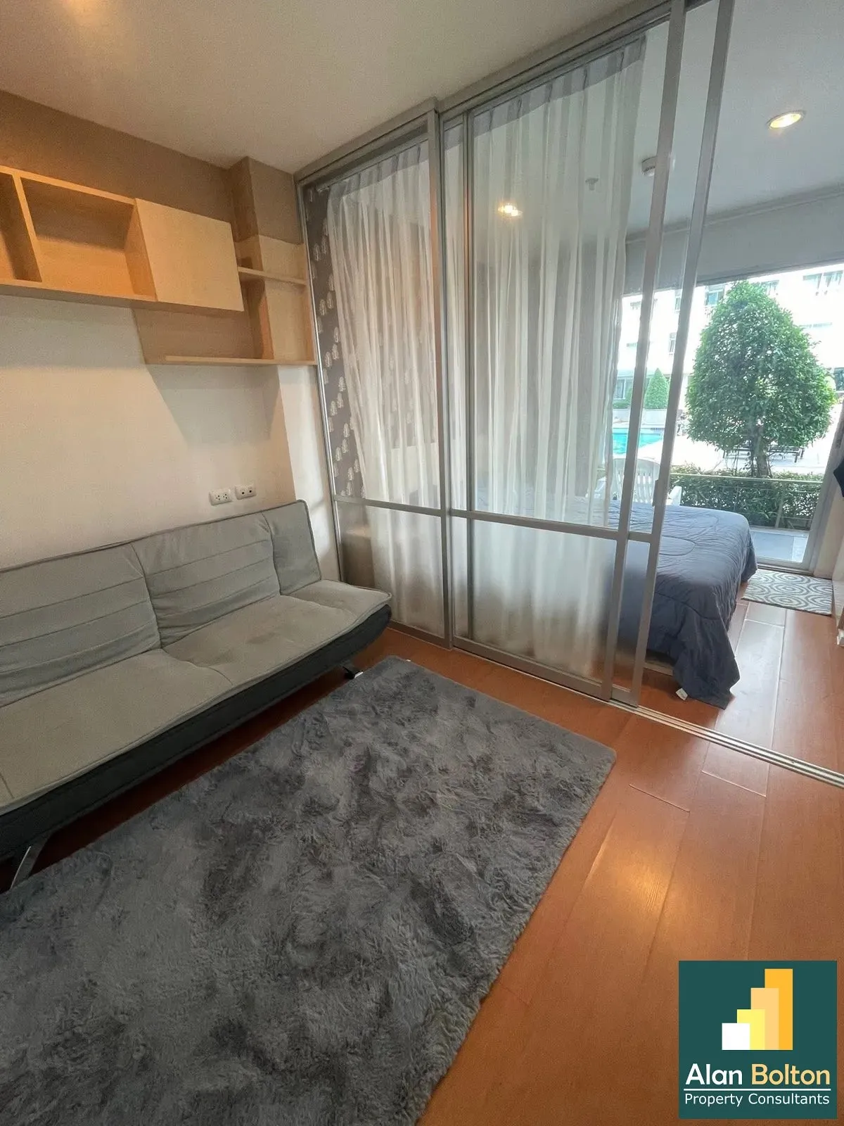 Balcony with pool access 1 Bedroom 1 Bathroom in Jomtien photo 9