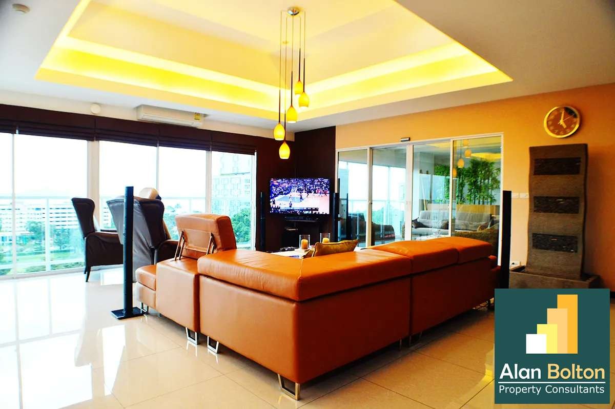 Condo For Sale In Prahtamnak photo 2