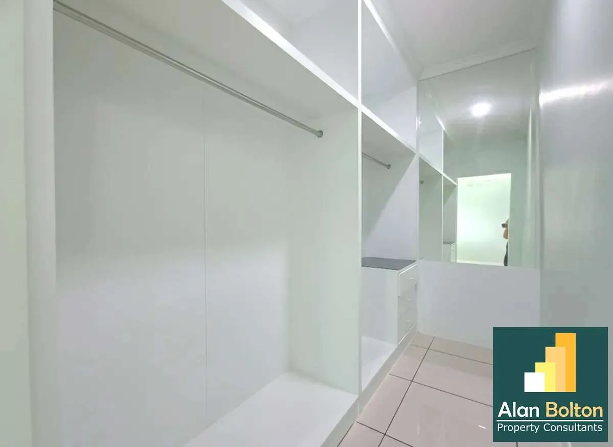 Specious Single Detached House 3 bedrooms 4 bathrooms near Motorway 7 for Sale photo 15