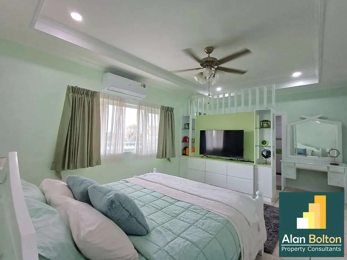Specious Single Detached House 3 bedrooms 4 bathrooms near Motorway 7 for Sale photo 16