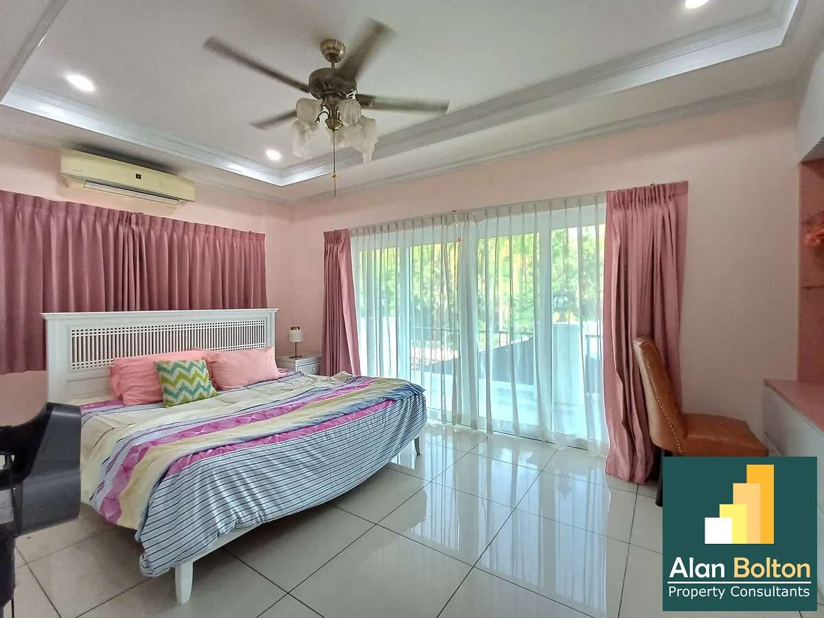 Specious Single Detached House 3 bedrooms 4 bathrooms near Motorway 7 for Sale photo 14