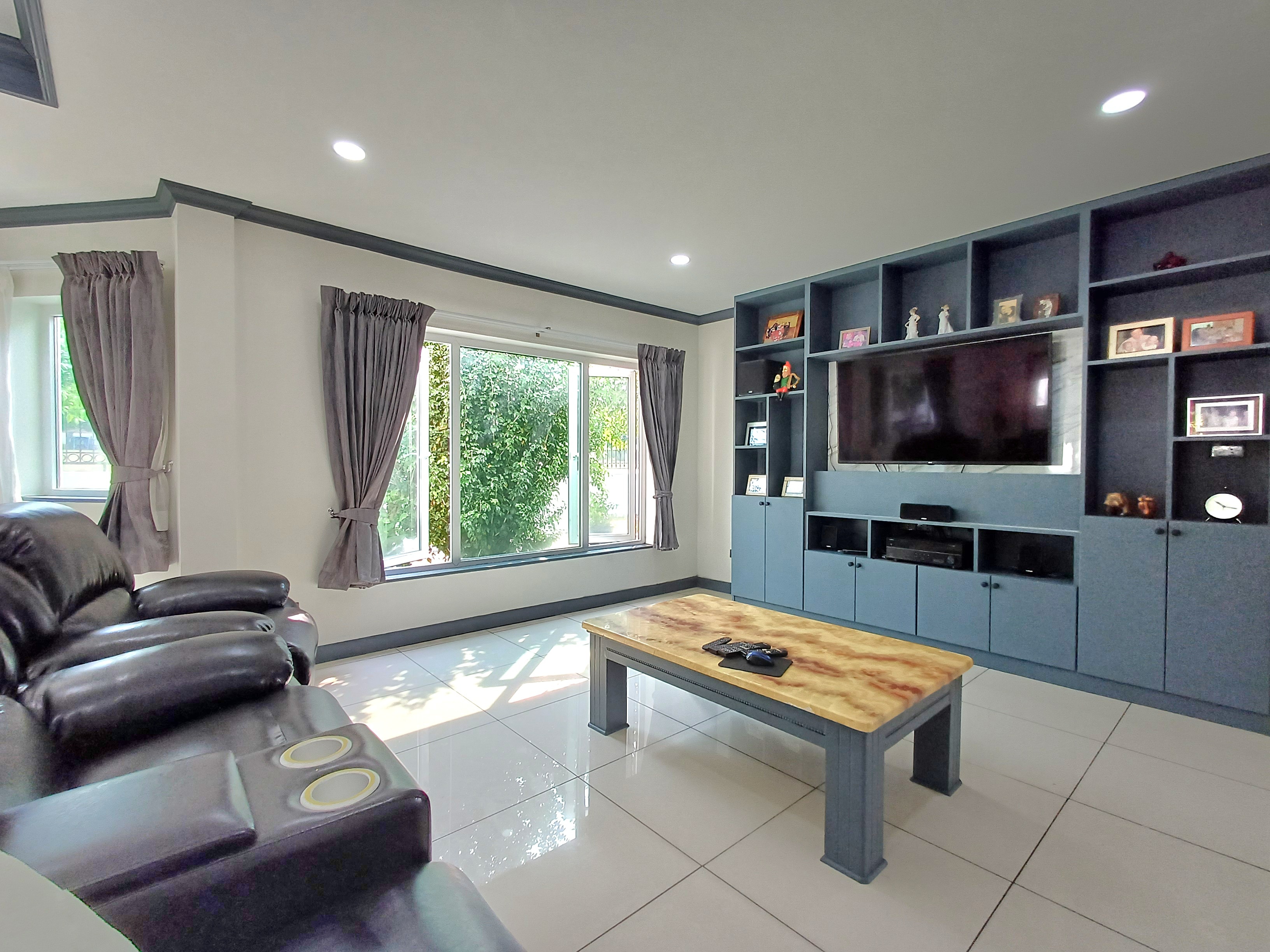 Specious Single Detached House 3 bedrooms 4 bathrooms near Motorway 7 for Sale photo 40