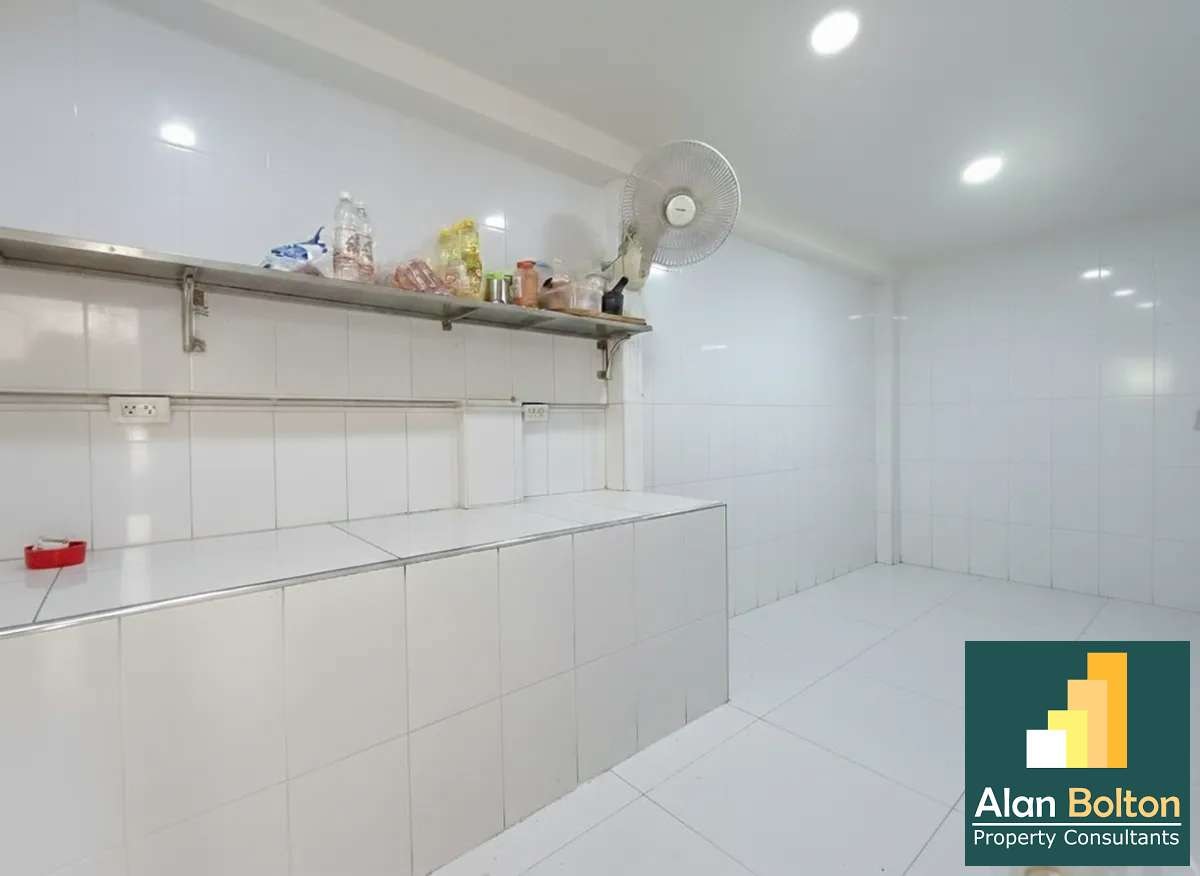 Specious Single Detached House 3 bedrooms 4 bathrooms near Motorway 7 for Sale photo 21