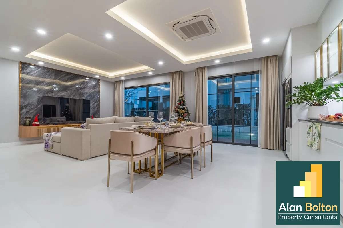 Newly Built 5-Bedroom Private Pool Villa, East Pattaya photo 13