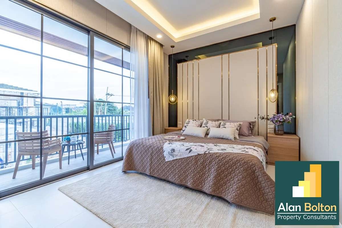 Newly Built 5-Bedroom Private Pool Villa, East Pattaya photo 21