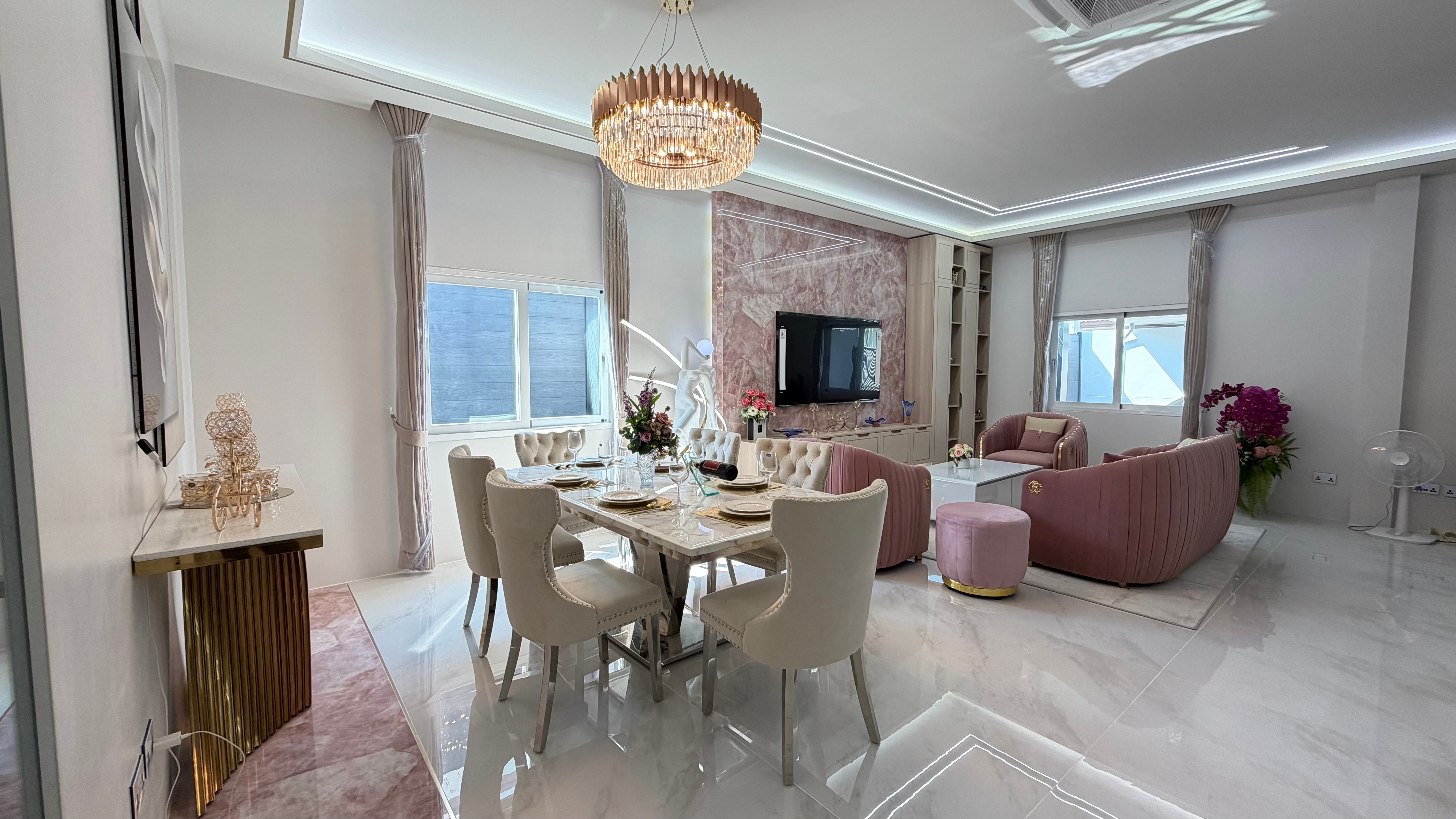 Luxurious Pool Villa For Sale In East Pattaya photo 28