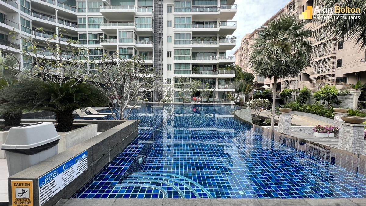 Beachfront Nature View 2 Bed 2 Bath Condo In Wongamat