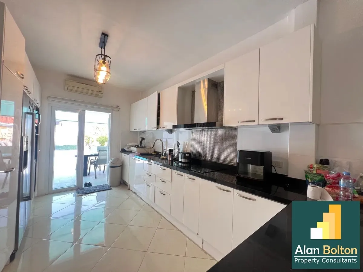 Pool Villa for Rent 5 Bedrooms 4 Bathrooms in East Pattaya photo 15