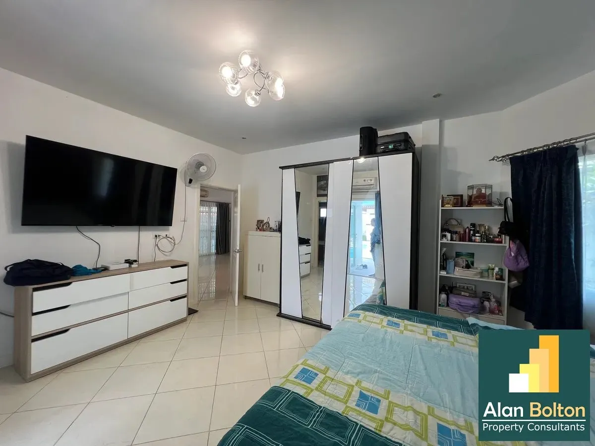 Pool Villa for Rent 5 Bedrooms 4 Bathrooms in East Pattaya photo 5