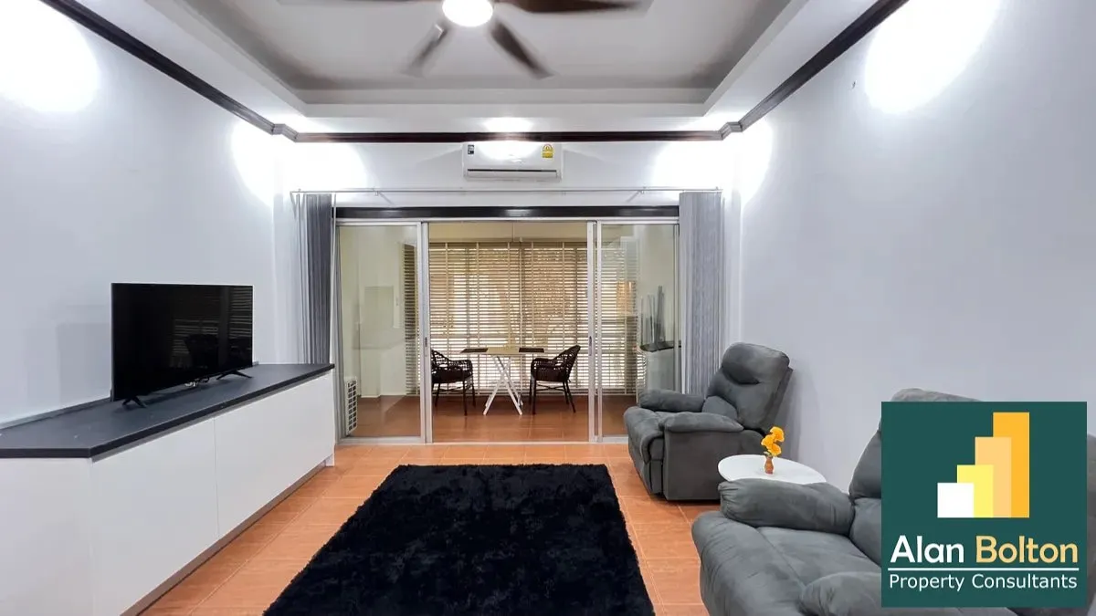 Newly Renovated Two Bedroom 1 Bathroom Unit in Popular Jomtien Condo photo 4