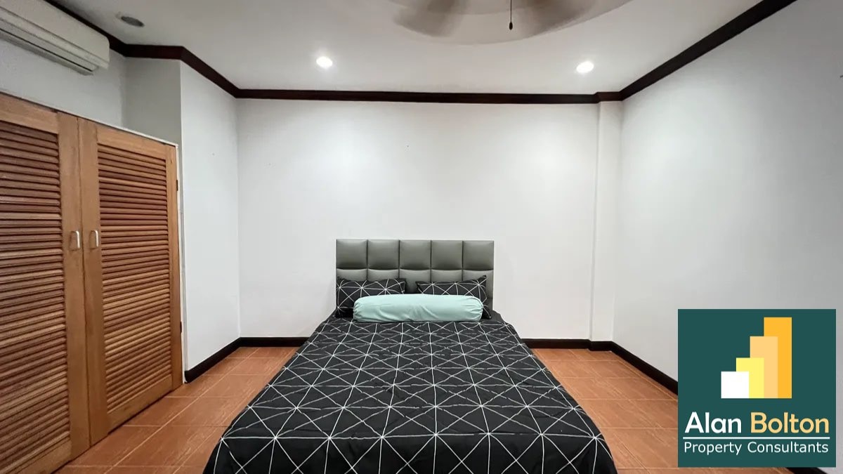 Newly Renovated Two Bedroom 1 Bathroom Unit in Popular Jomtien Condo photo 6