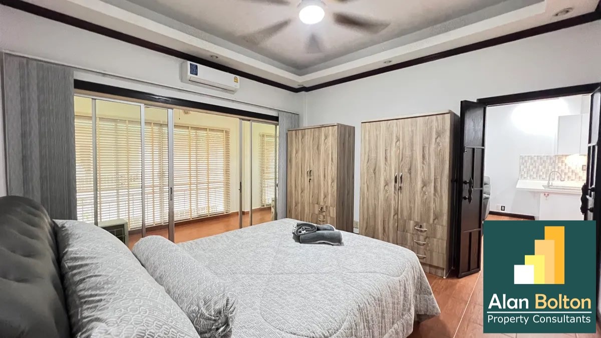 Newly Renovated Two Bedroom 1 Bathroom Unit in Popular Jomtien Condo photo 11