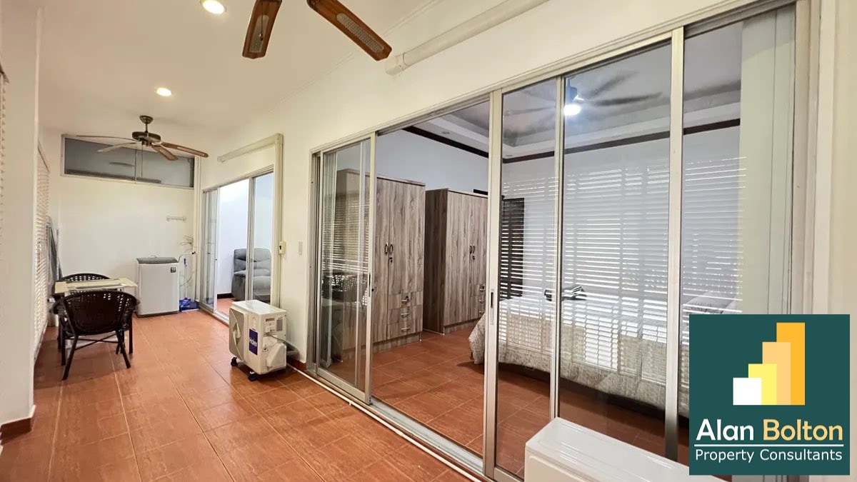 Newly Renovated Two Bedroom 1 Bathroom Unit in Popular Jomtien Condo photo 8