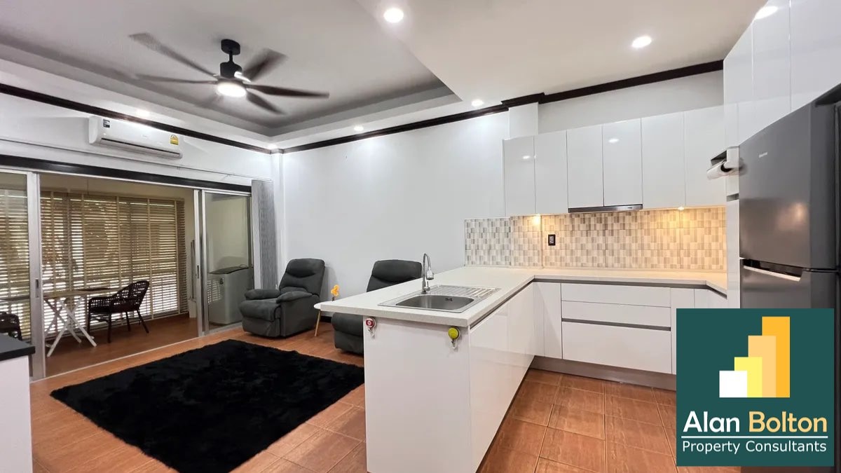 Newly Renovated Two Bedroom 1 Bathroom Unit in Popular Jomtien Condo photo 9
