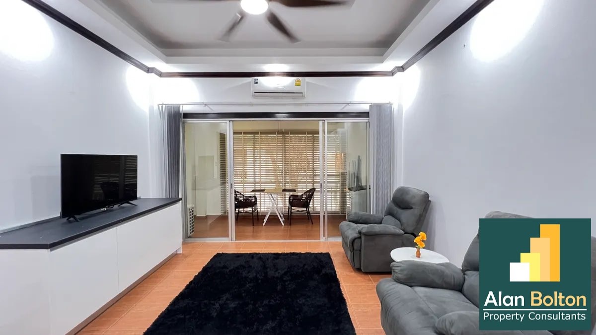Newly Renovated Two Bedroom 1 Bathroom Unit in Popular Jomtien Condo photo 4