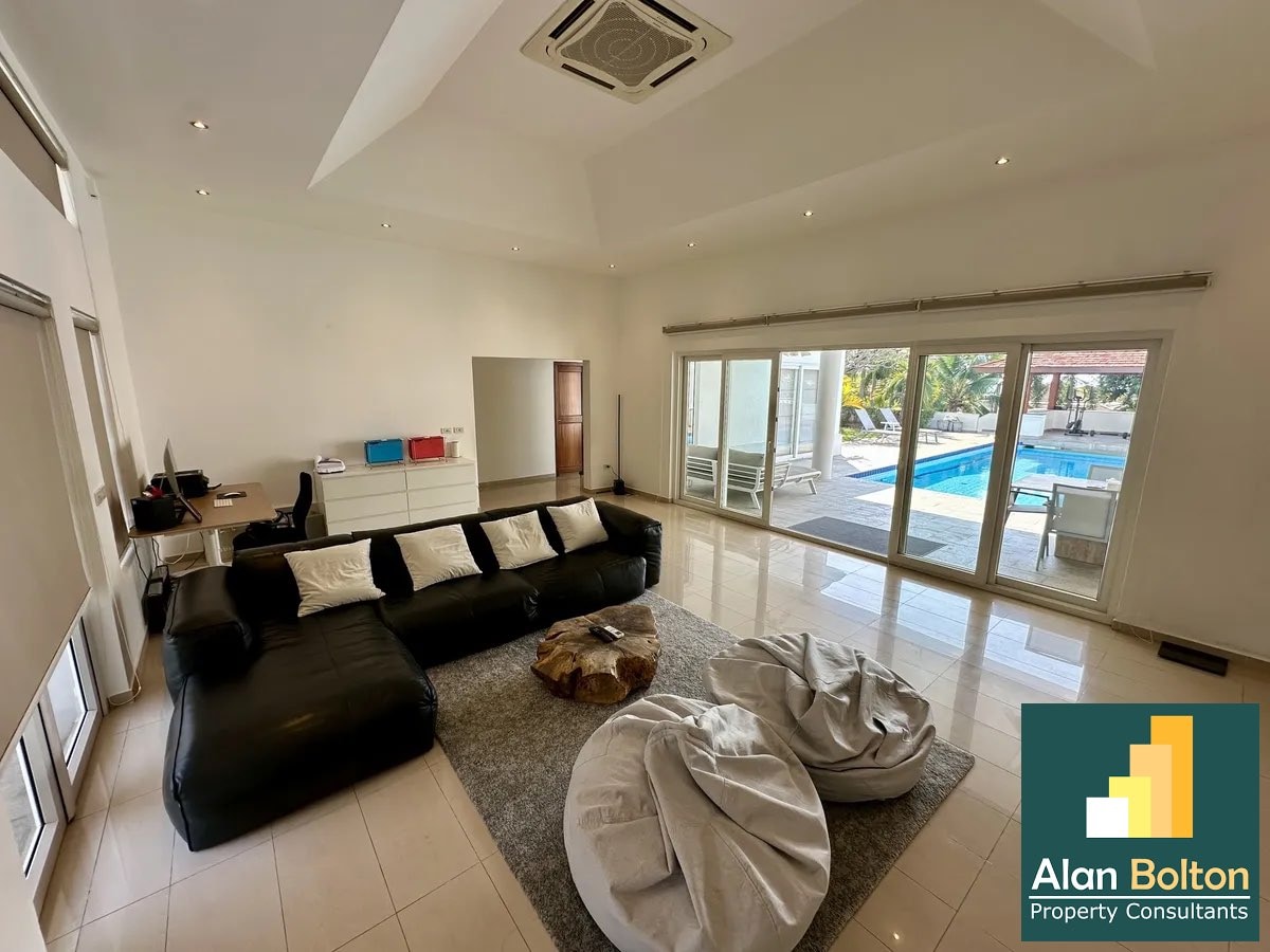 House For Sale photo 12