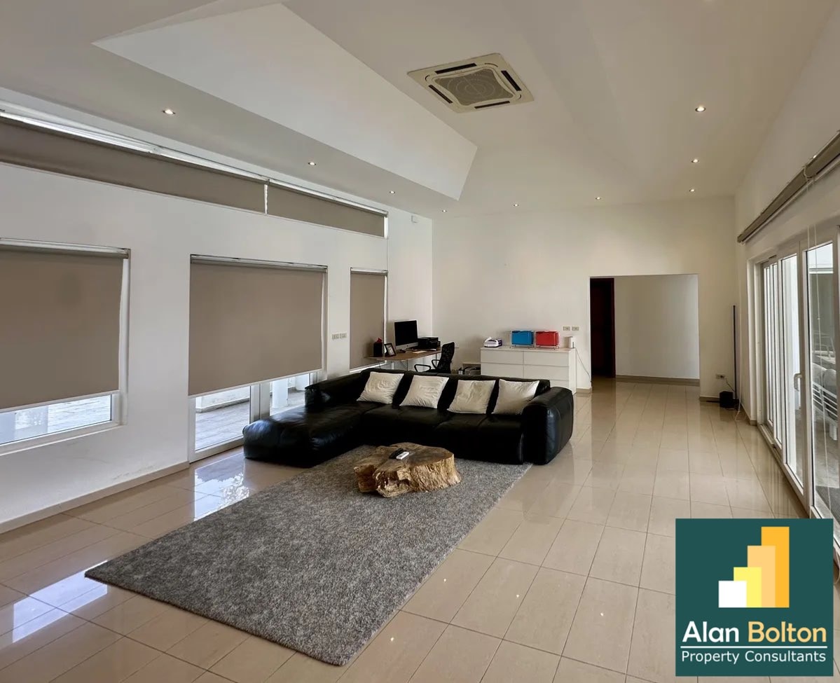 House For Sale photo 9