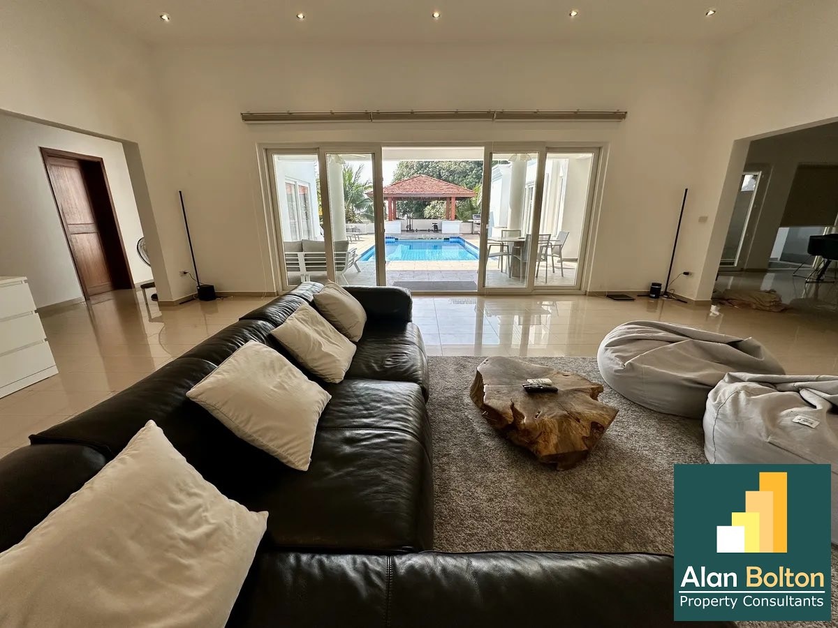 House For Sale photo 14