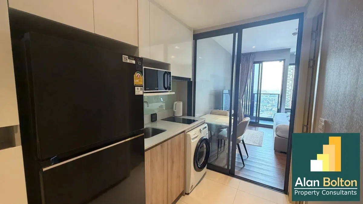 Luxurious Condo For Rent In Once Pattaya condominium photo 10