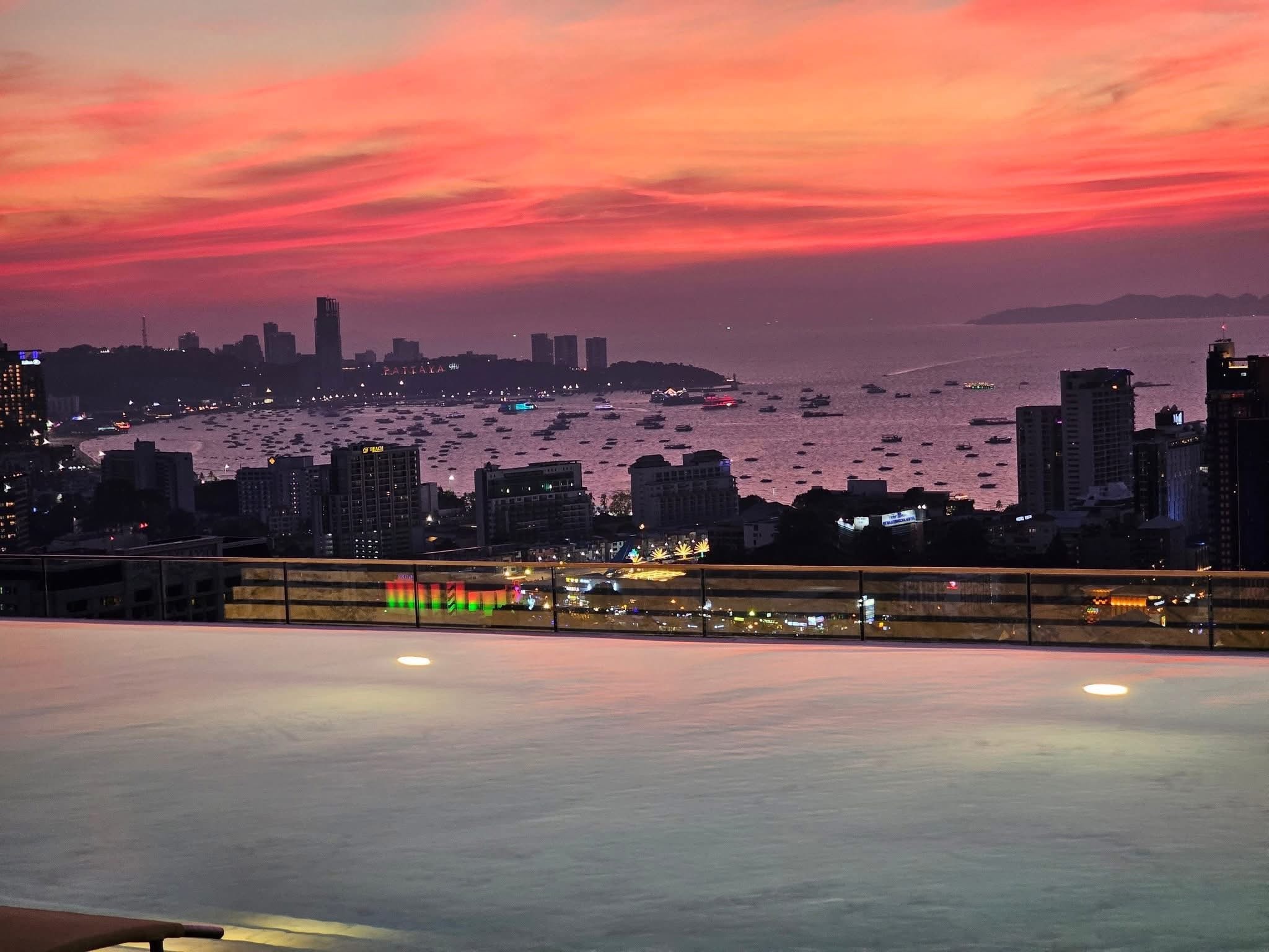 Luxurious Condo For Rent In Once Pattaya condominium photo 17