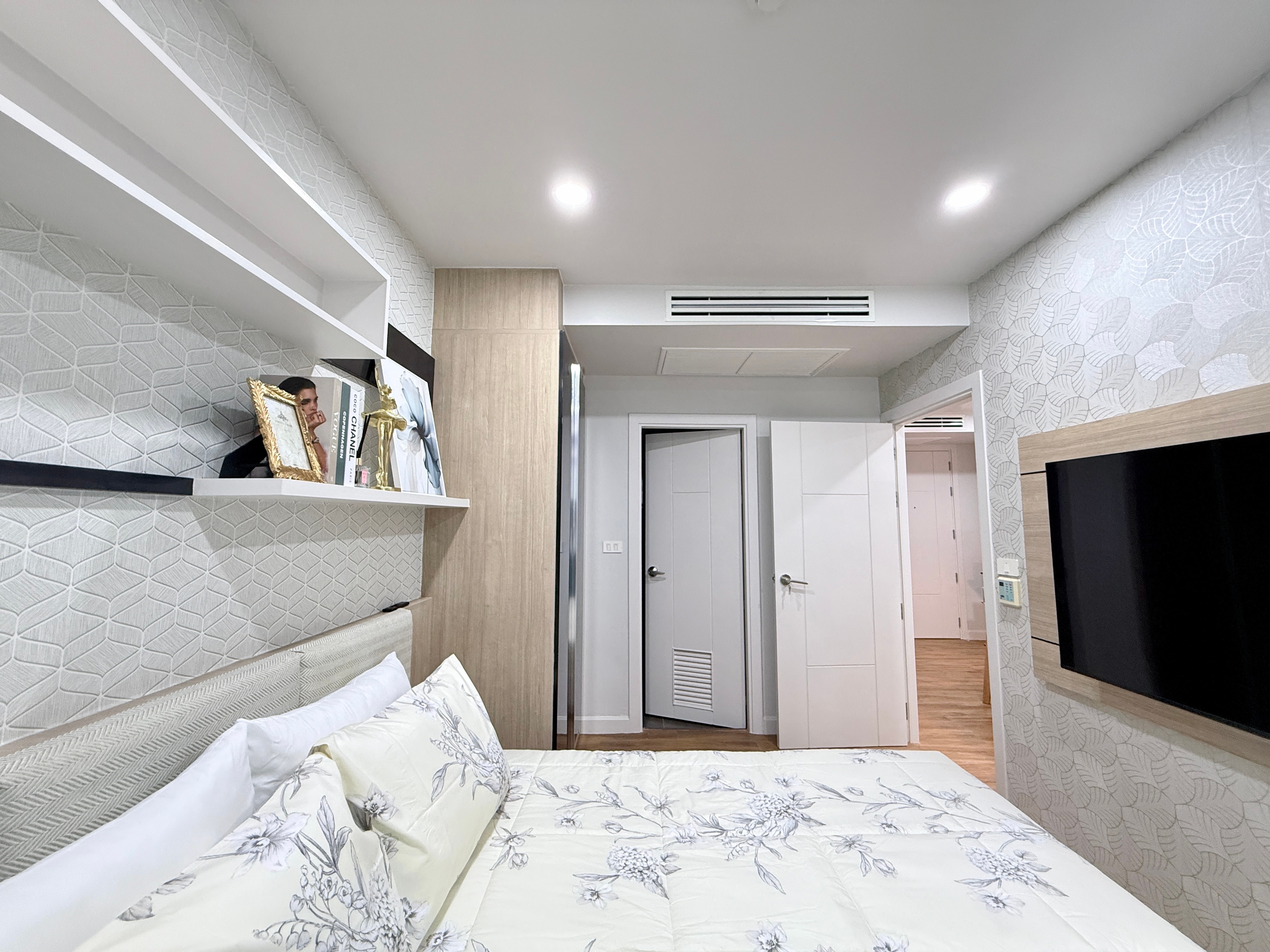 2 Bedroom 2 bathroom for sale photo 17