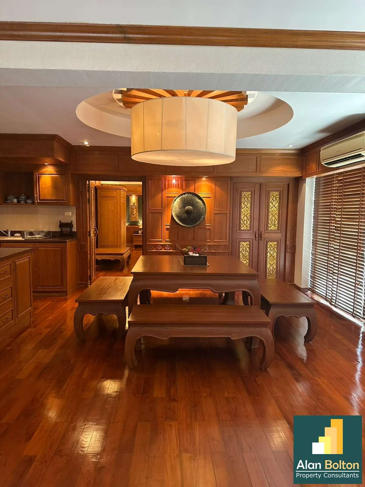 2 Bedroom 2 bathroom for sale photo 12