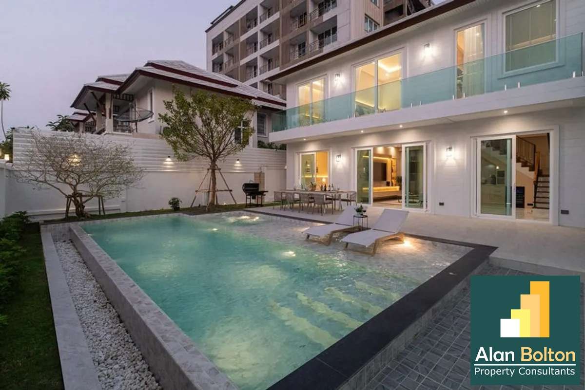 Rare Luxury Pool Villa 7 bedrooms 7 bathrooms in Khao Talo for SALE photo 3