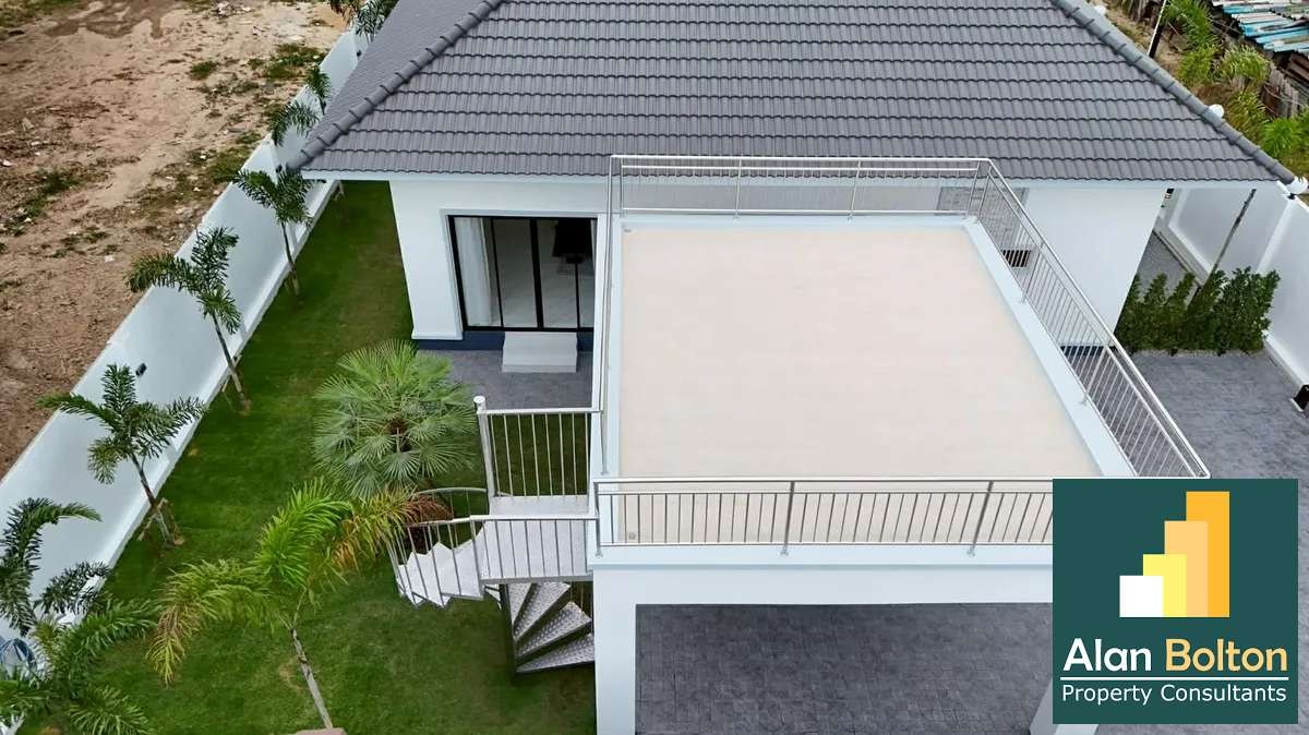 Luxury Pool villa 3 Bedrooms 3 Bathrooms in Huay yai photo 15