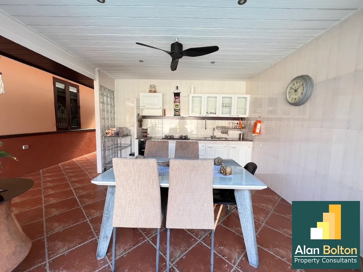 Pool Villa 4 Bedrooms 3 Bathrooms in Bangsaray photo 6