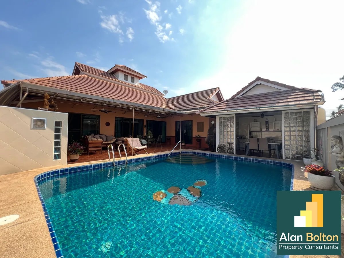 Pool Villa 4 Bedrooms 3 Bathrooms in Bangsaray photo 8