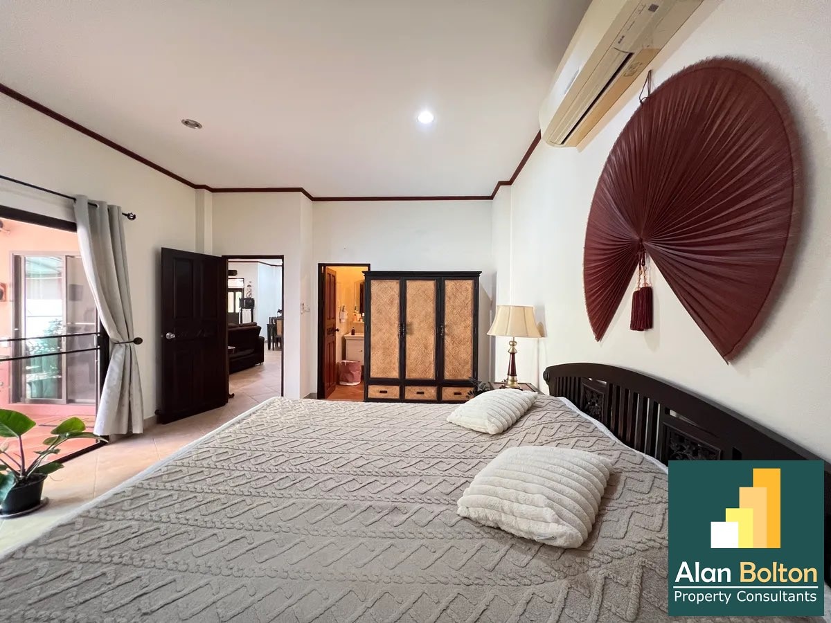 Pool Villa 4 Bedrooms 3 Bathrooms in Bangsaray photo 5