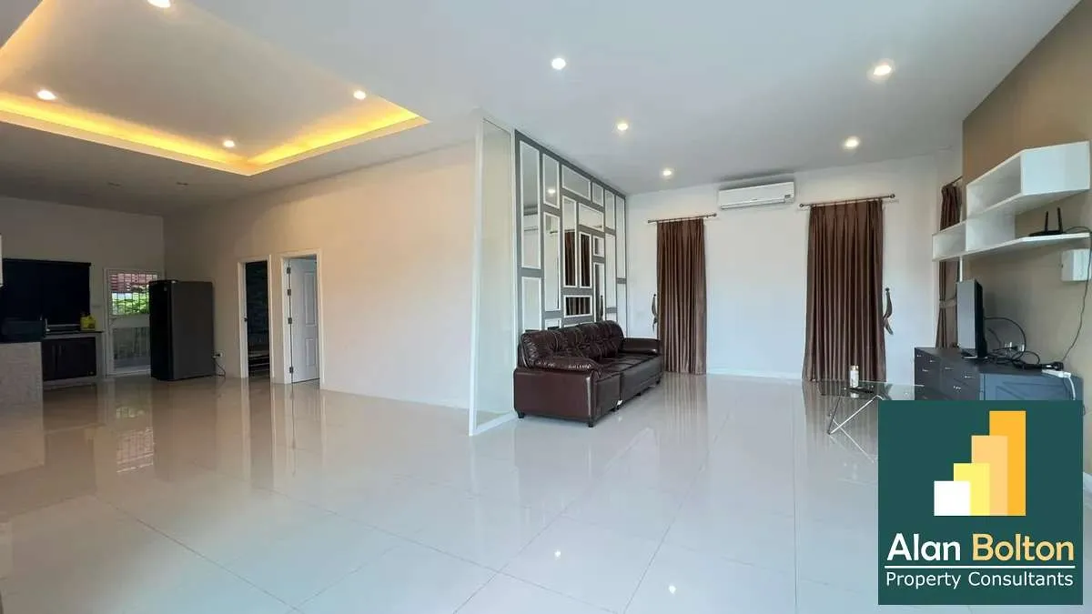 Pool villa for rent 3 Bedrooms 2 Bathrooms in Huay yai photo 12