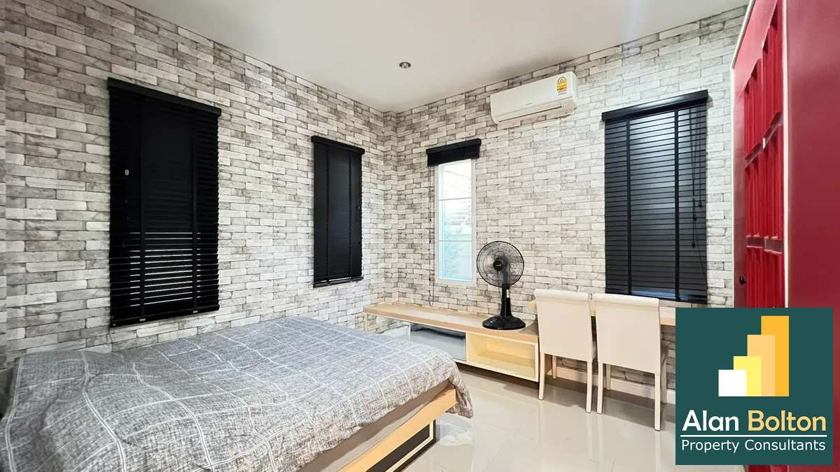 Pool villa for rent 3 Bedrooms 2 Bathrooms in Huay yai photo 8