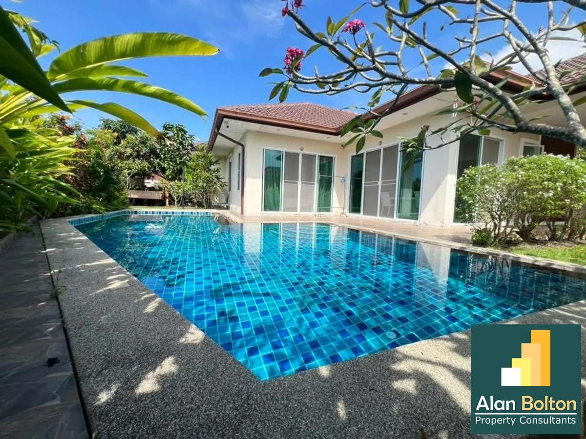 Pool villa for rent 3 Bedrooms 2 Bathrooms in Huay yai