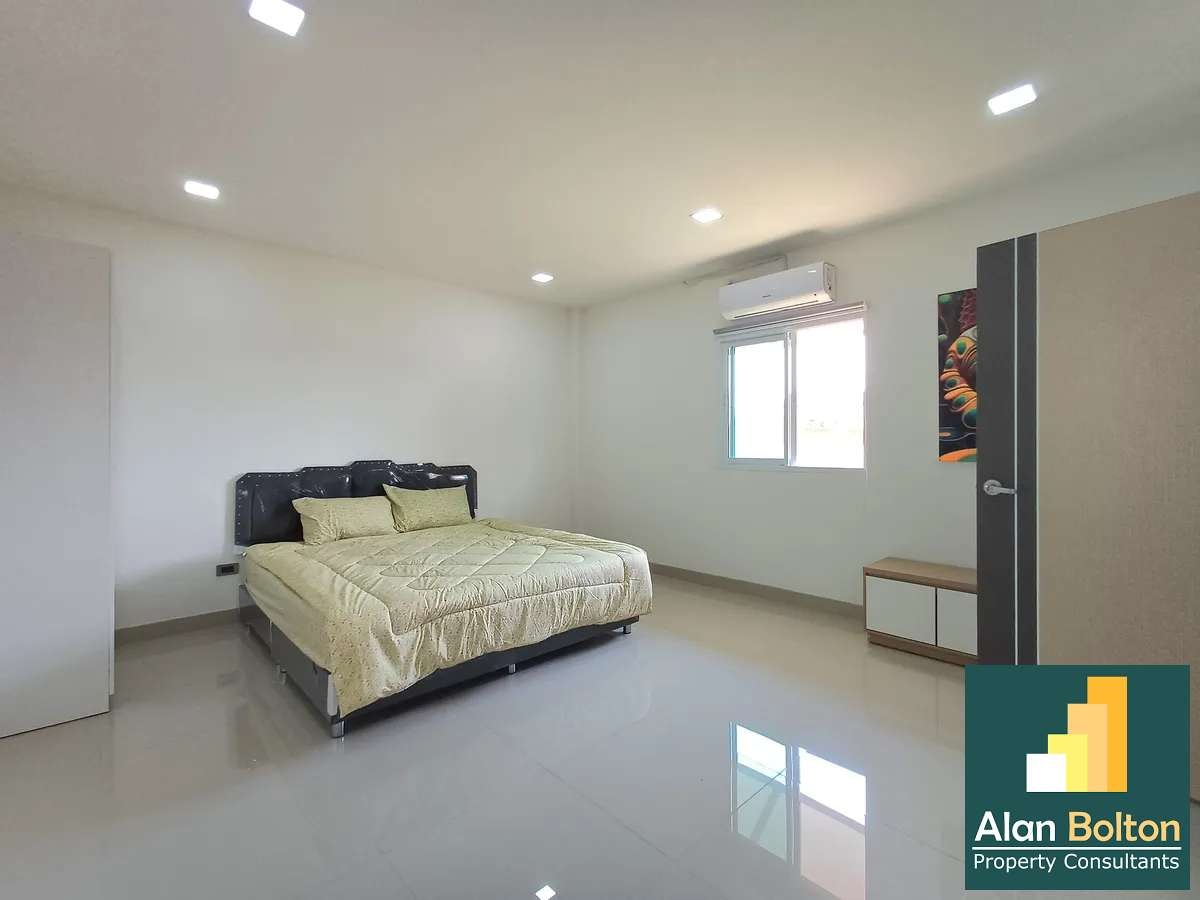 Spacious Private 6 Bed 7 Bath Pool Villa In East Pattaya photo 16