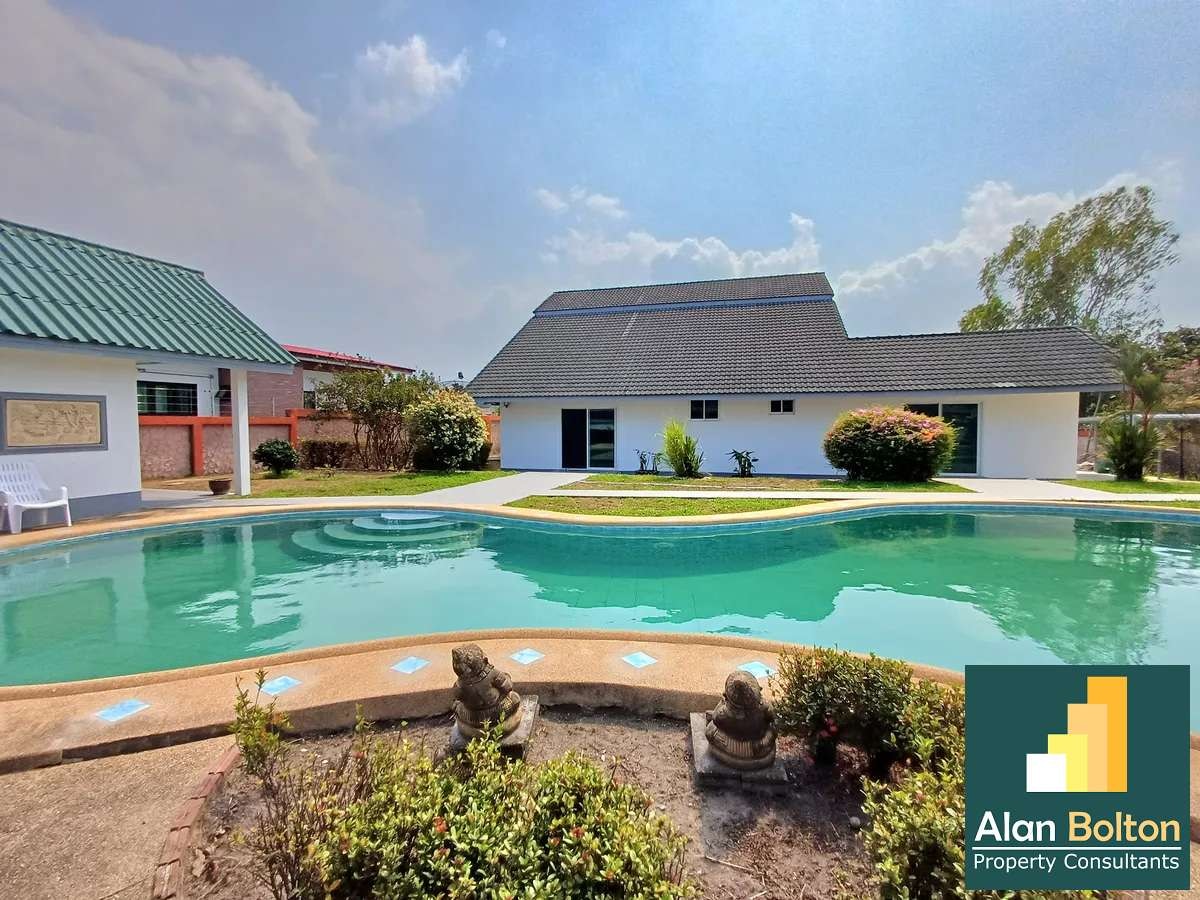 Spacious Private 6 Bed 7 Bath Pool Villa In East Pattaya photo 6