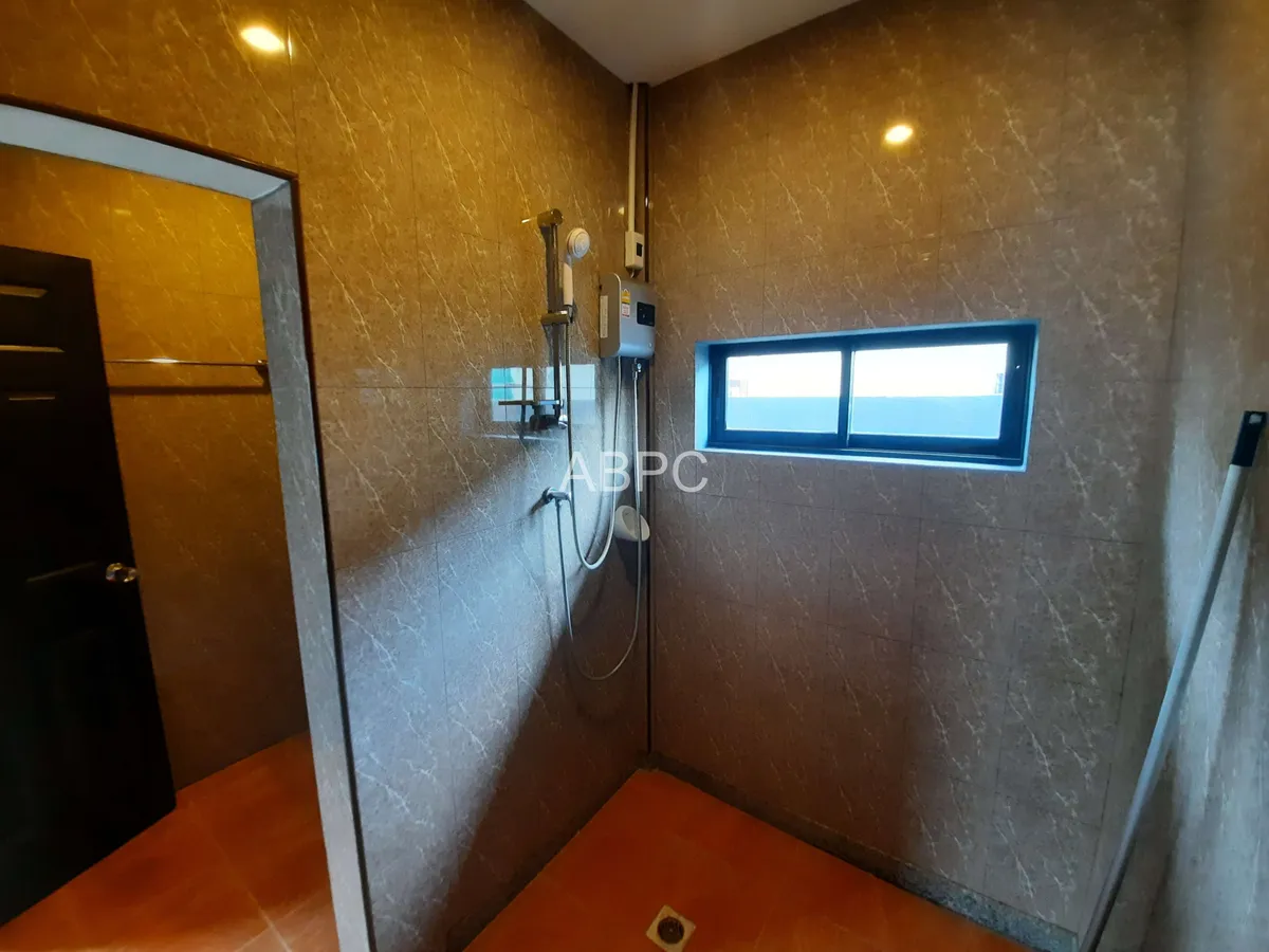 2 Bed 2 Bath in East Pattaya photo 9