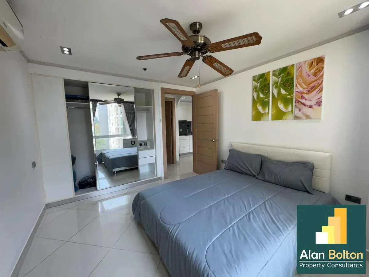 Large City View 1 Bed 1 Bath Condo In Pratumnak photo 12