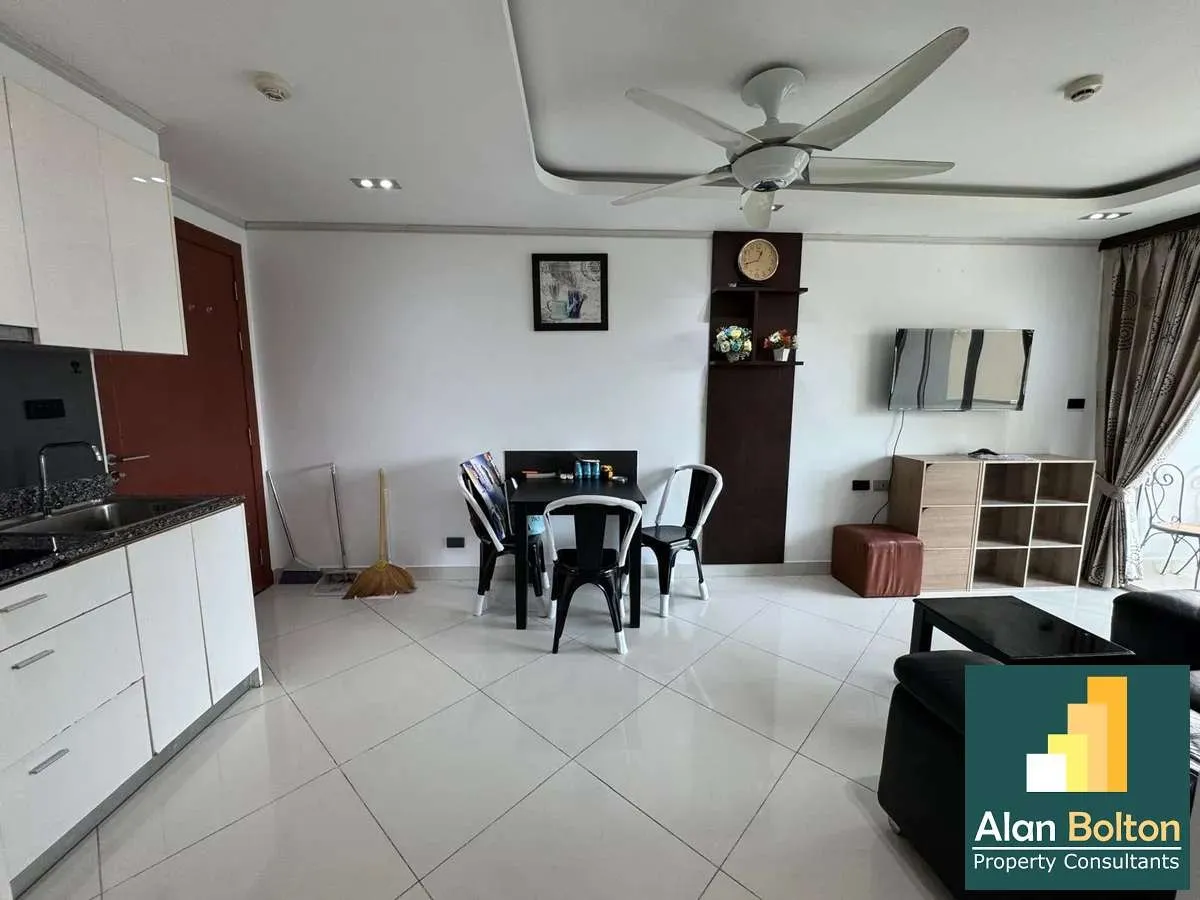 Large City View 1 Bed 1 Bath Condo In Pratumnak photo 13