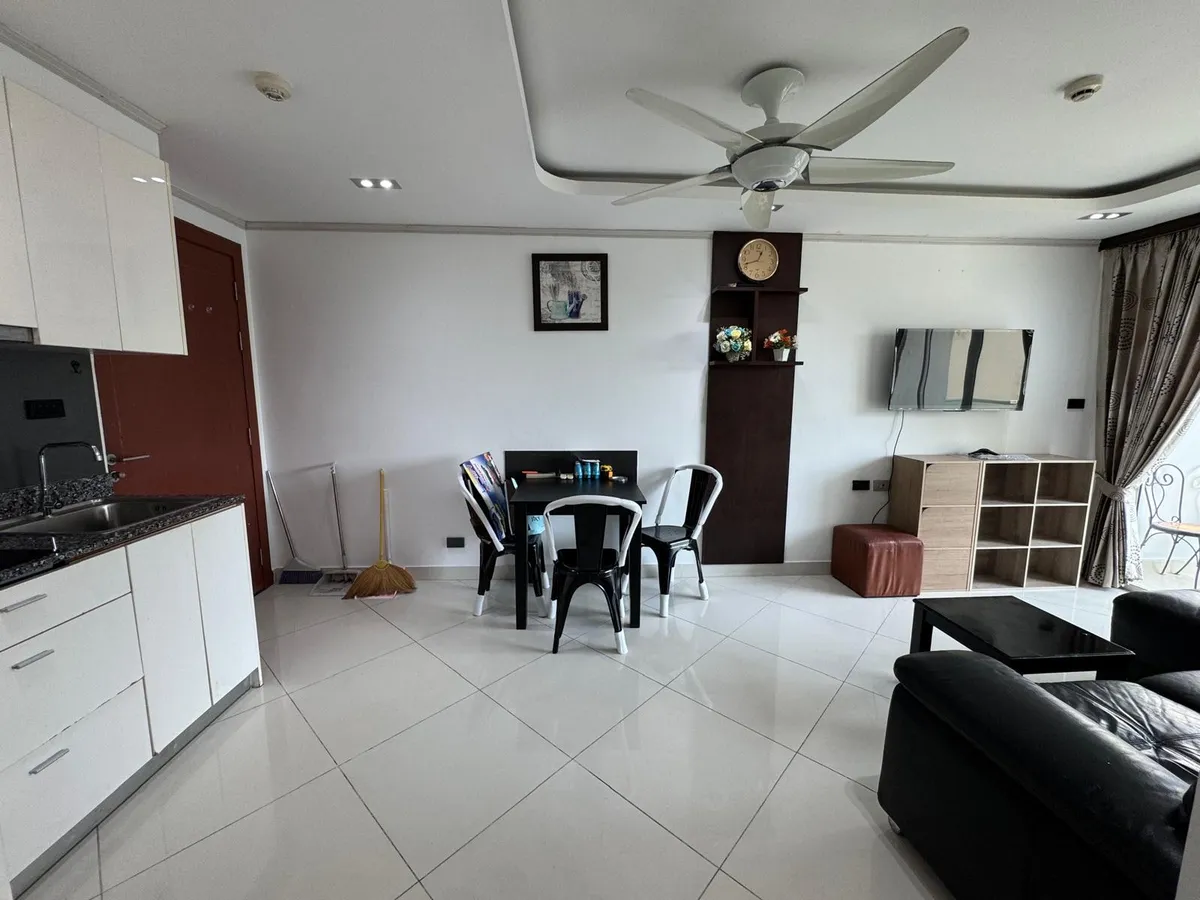Large City View 1 Bed 1 Bath Condo In Pratumnak photo 19