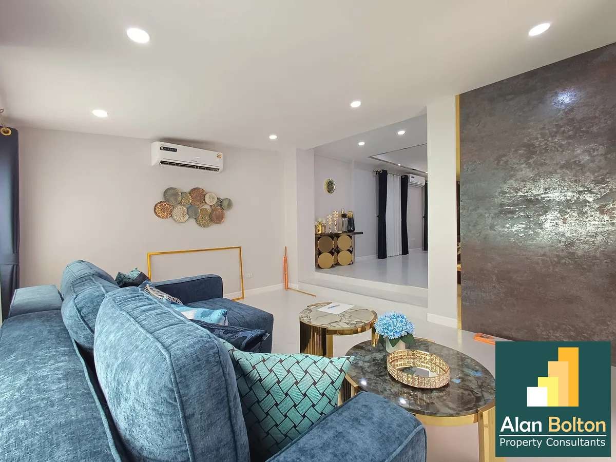 Newly Renovated Brand-New 4 bedrooms, 3 bathrooms House (Pet Friendly) in South Pattaya for RENT photo 3