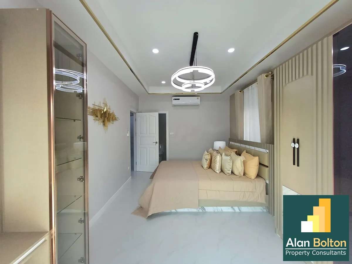 Newly Renovated Brand-New 4 bedrooms, 3 bathrooms House (Pet Friendly) in South Pattaya for RENT photo 5
