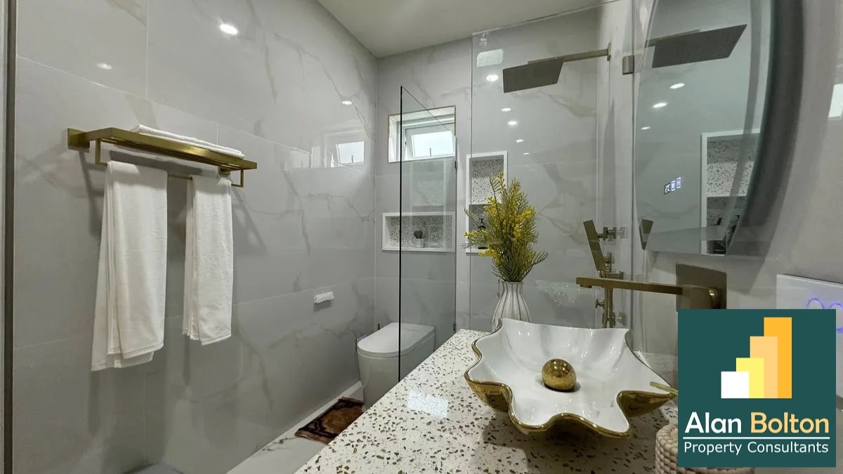 Luxury House for Sale In East Pattaya photo 8