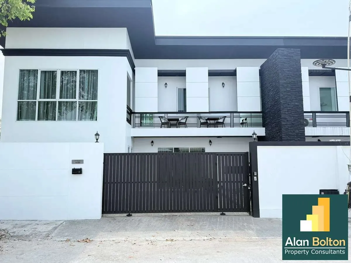 Pool Villa for Rent 4 Bedrooms 4 Bathrooms in Huay yai