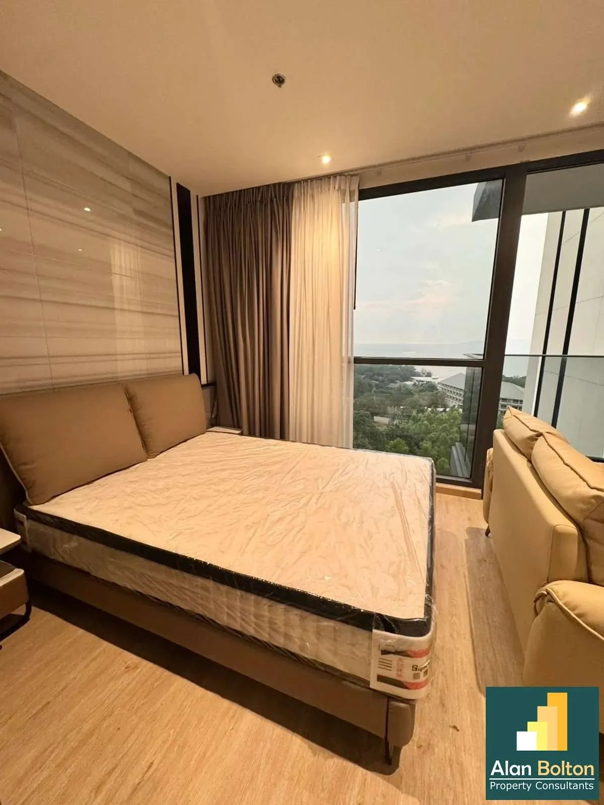 Studio for rent in Pratumnak photo 5